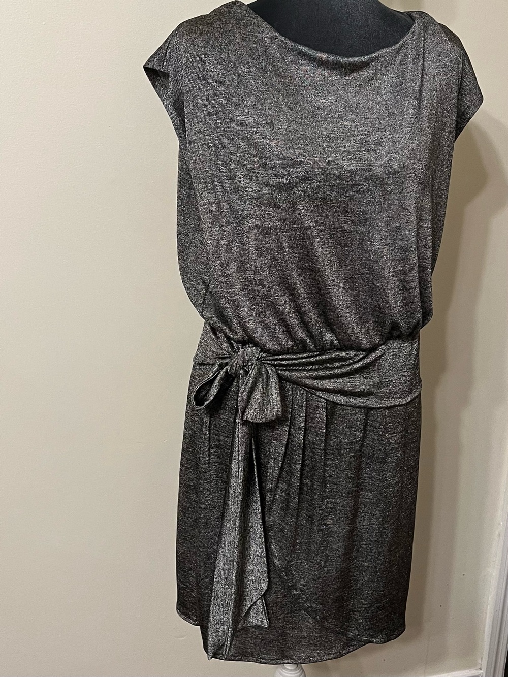 Jessica Howard 12 Petite Metallic Silver Dress